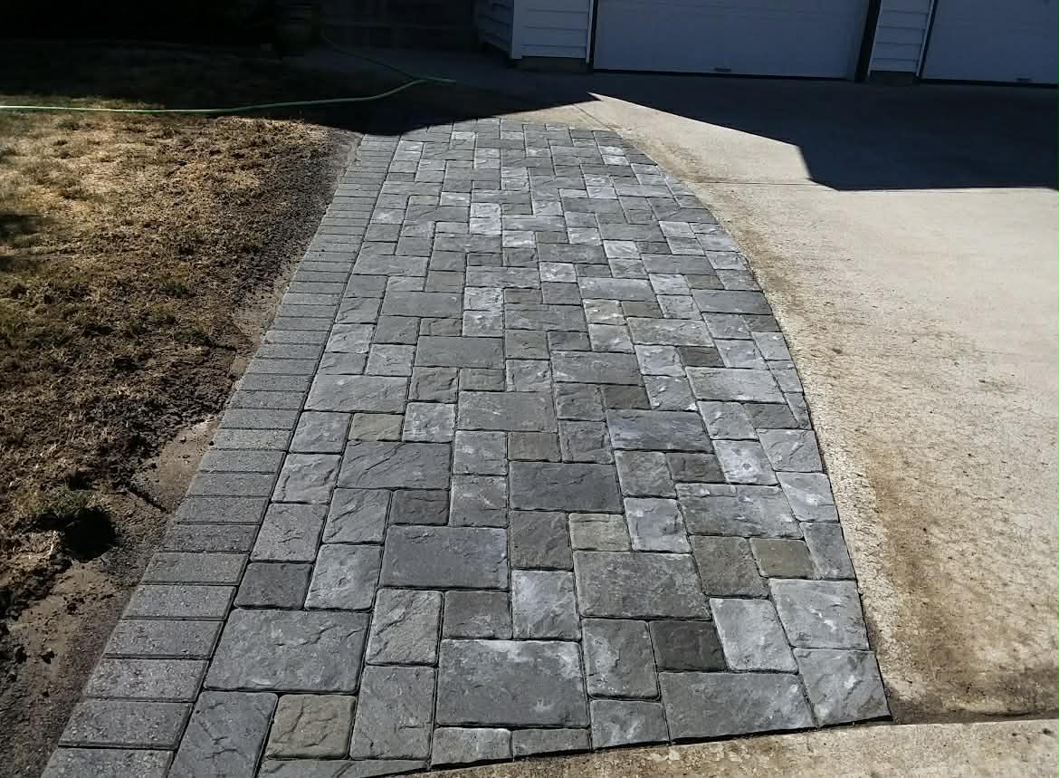 Paver driveway apron in Camas, WA