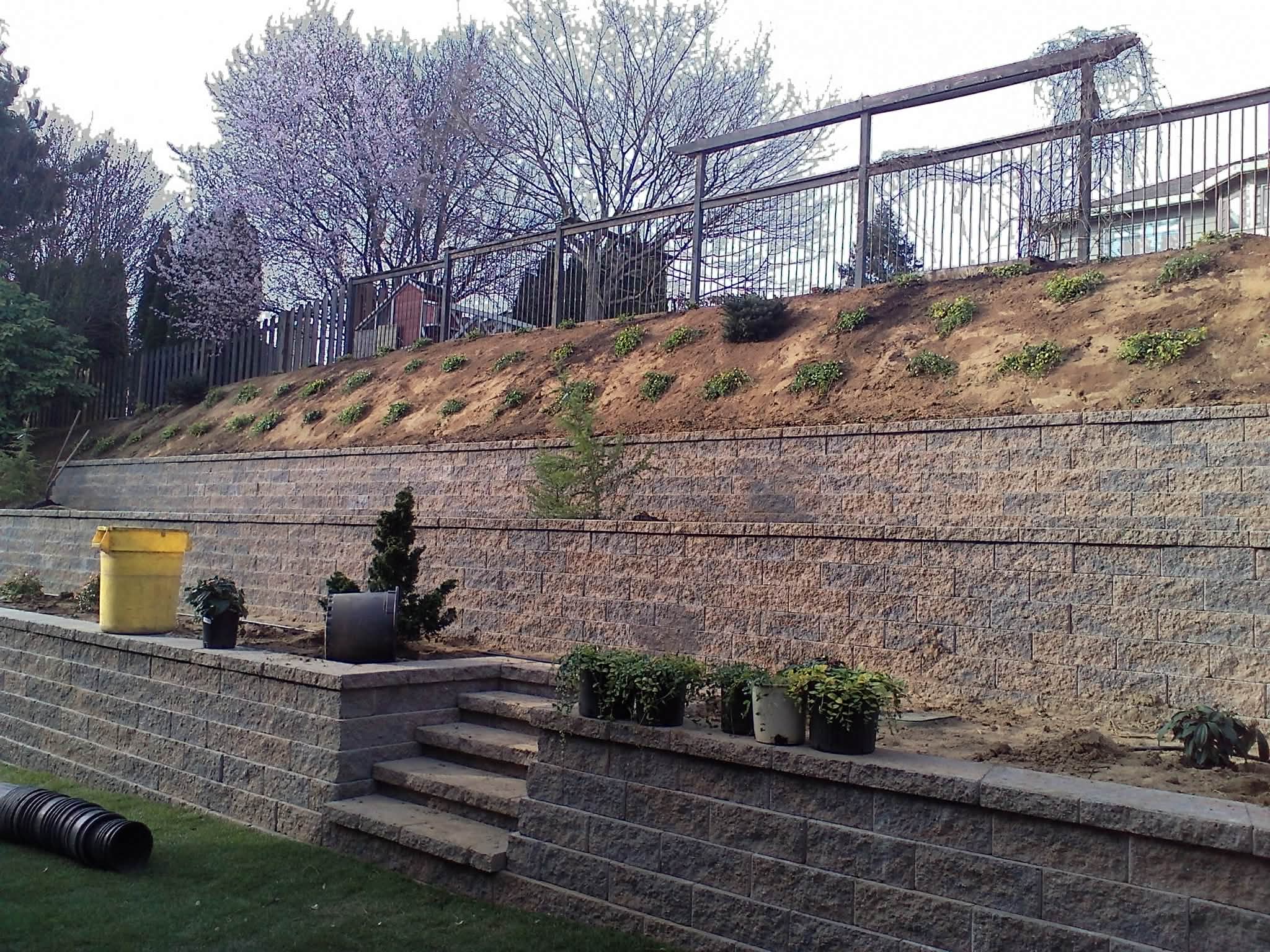 Retaining wall staircase in Portland, OR