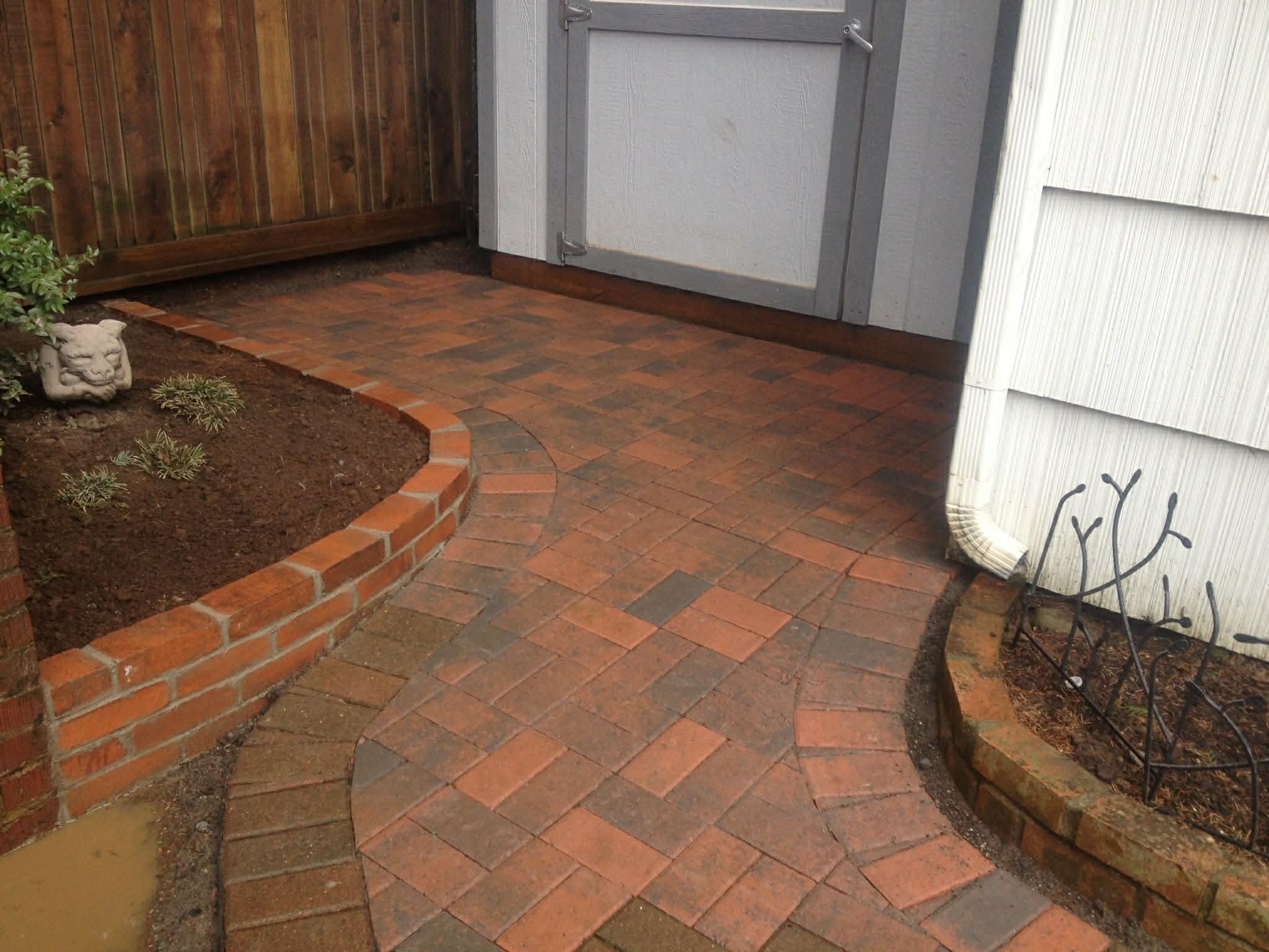 Brick entry walkway in Washougal, WA