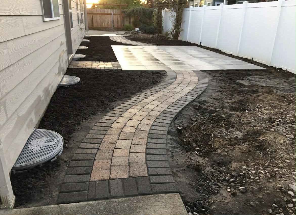 Curved paver walkway in Washougal, WA